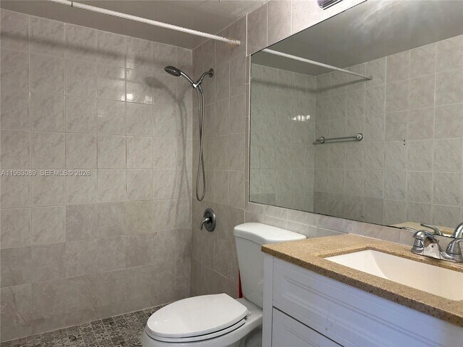 Building Photo - 706 NW 87th Ave