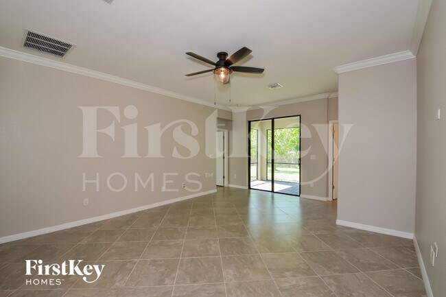 Foto del edificio - 11327 Sweetgrass Dr