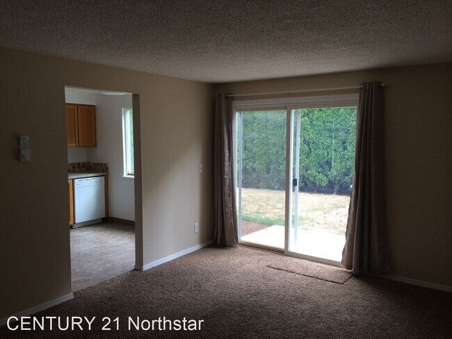 Building Photo - 3 br, 2 bath House - 2550 SE 9th Ct.