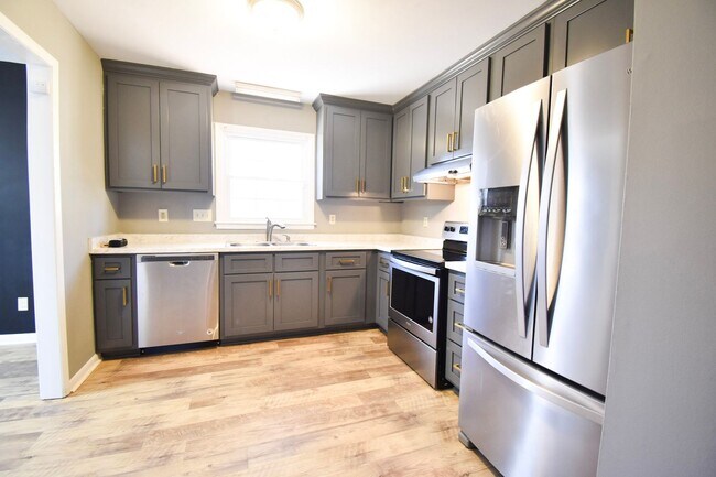 Foto del edificio - Coming Soon! 3 Bedroom 2 Bathroom Modern Home
