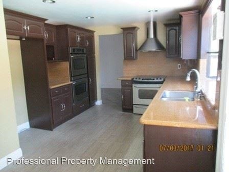 Building Photo - 4 br, 3 bath House - 1108 Dennis Court