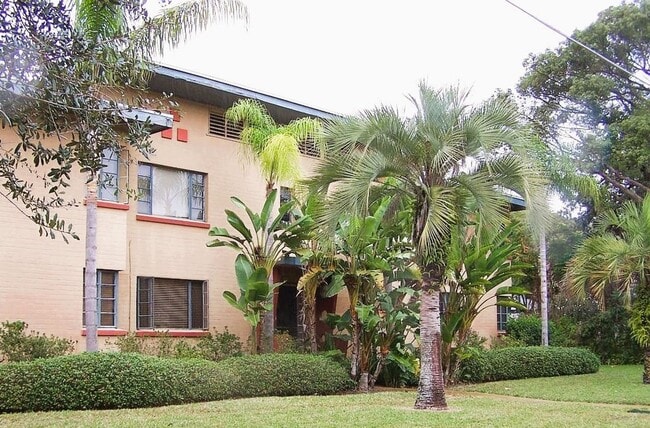 Spacious 2 bed 1 bath in Beautiful Park Lake /Higland neighborhood - Spacious 2 bed 1 bath in Beautiful Park Lake /Higland neighborhood Apartment