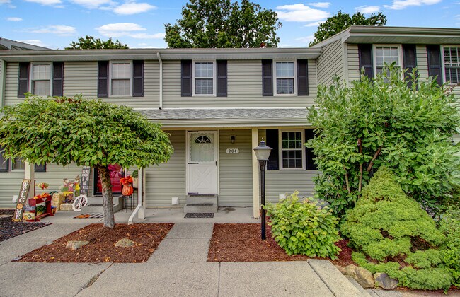 Foto del edificio - 204 Parkwood Dr