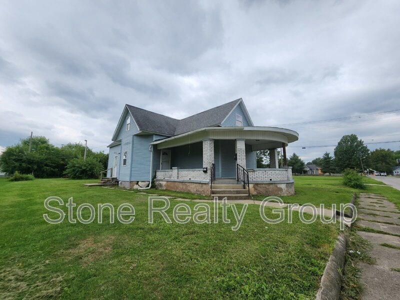 Primary Photo - 427 3rd Ave