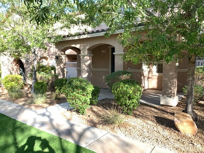 Foto del edificio - LUXURY RENTAL HOME LOCATED IN BEAUTIFUL INSPIRADA