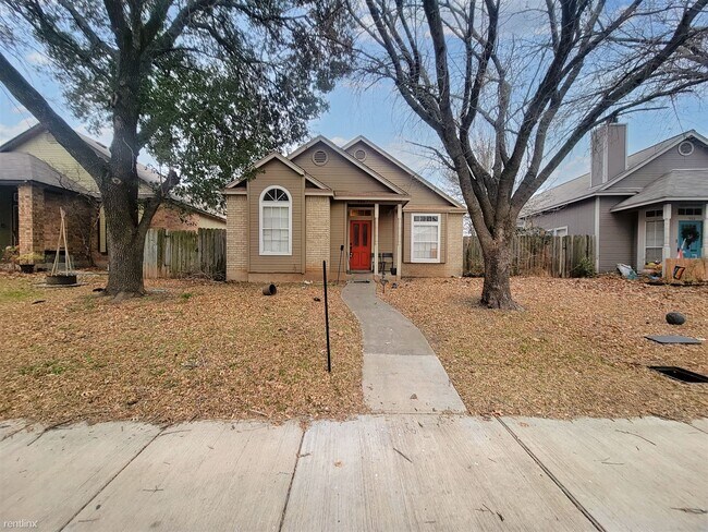 Foto del edificio - 3 br, 2 bath House - 904 Thackeray Ln