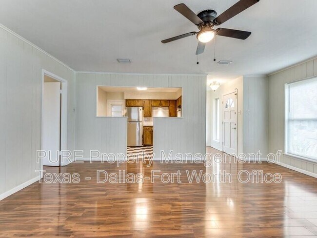 Foto del edificio - 1224 Parkwood Pl