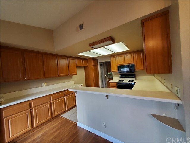 Building Photo - 1508 Archer Ave