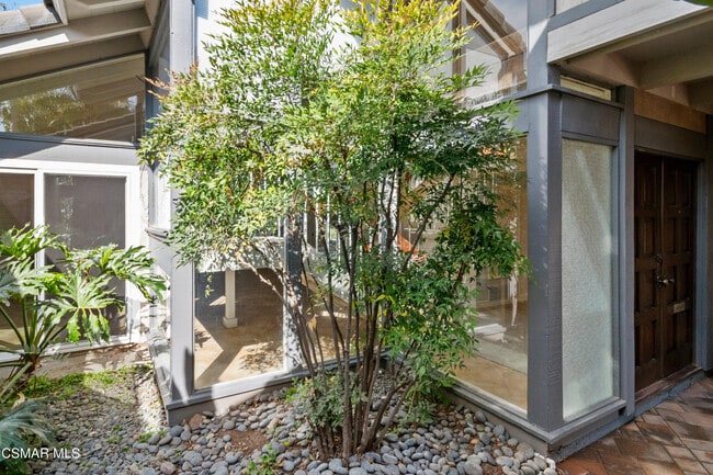 Foto del edificio - 1433 Eastwind Cir