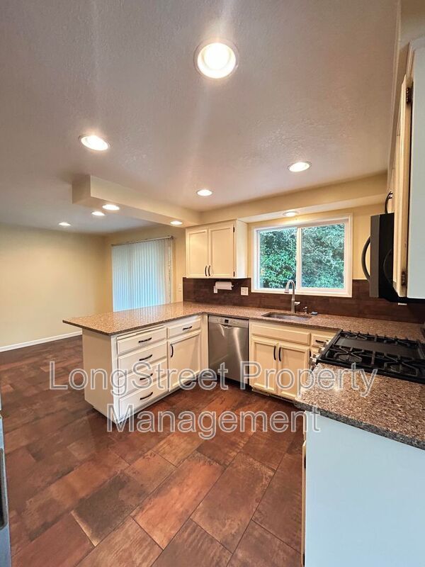 Foto del edificio - 3572 NW Satinwood St