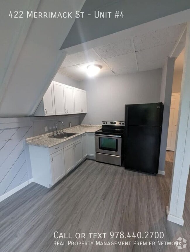 Building Photo - 422 Merrimack St