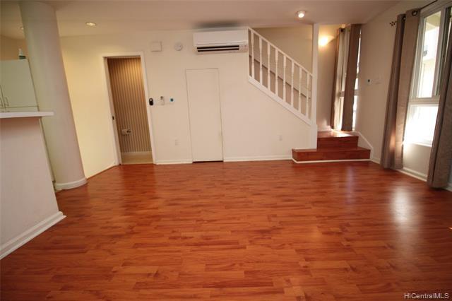 Primary Photo - 1711 Makiki St