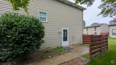 Building Photo - 873 Kerns Dr NE