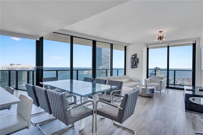 Photo - 1300 S Miami Ave Apartment