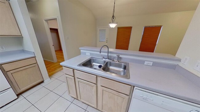 Building Photo - 1705 Constantino Cir