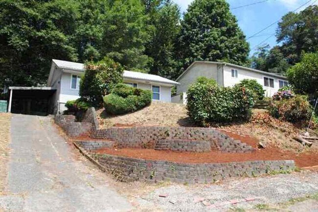 Photo - 3708 S Perry St House