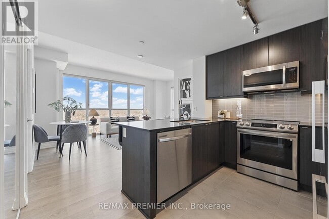 Building Photo - 50 Thomas Riley Rd