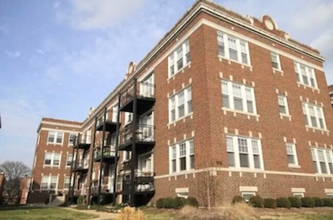 Foto del edificio - 6235 Southwood Ave