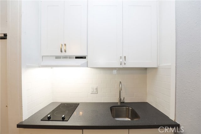 Foto del edificio - 5302 Carley Ave