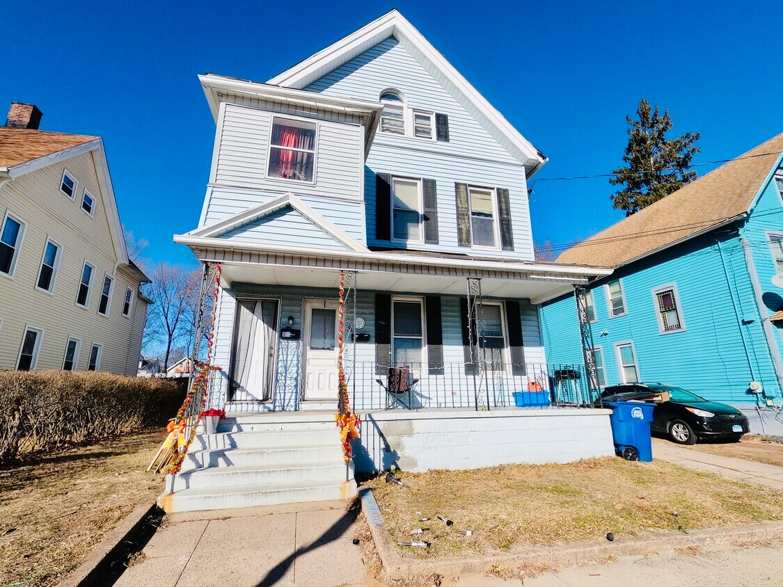 Primary Photo - 9 Parmalee Ave