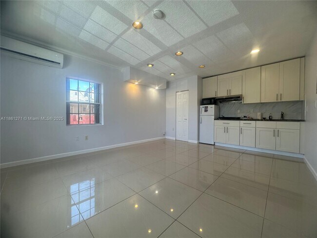 Foto del edificio - 3465 NW 5th St