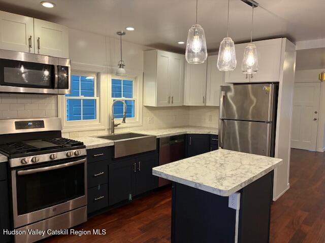 Building Photo - 246 Allen St