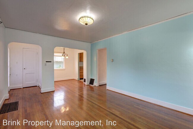 Foto del edificio - 4 br, 2 bath House - Juneau House 4415 SW ...
