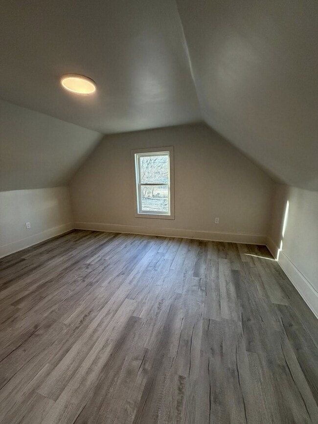 Building Photo - 926 Keen St