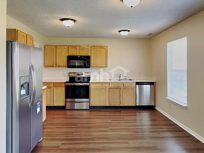 Building Photo - 1722 Brassica Way