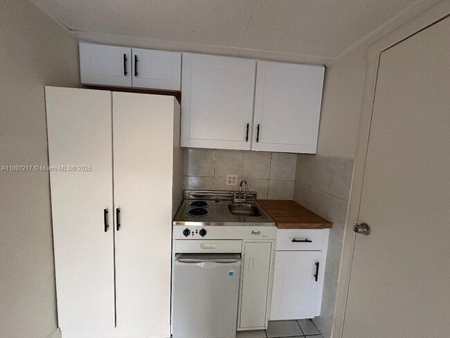 Foto del edificio - 1956 Lincoln St