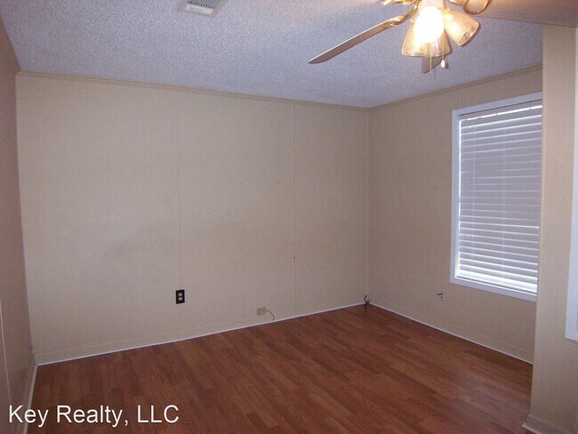 Foto del edificio - 1 br, 1 bath House - 8197 Hwy 71 S Apt 10