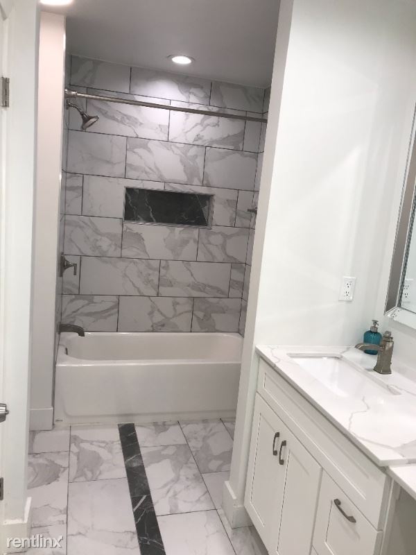 Building Photo - 1 br, 1 bath Condo - 5016 Les Chateaux Dr