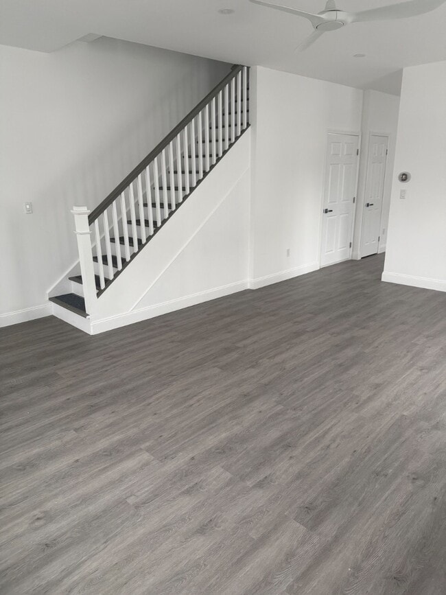 Photo - 15 Potomac St Apartment