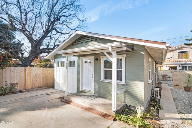 Building Photo - 621 N 2nd St