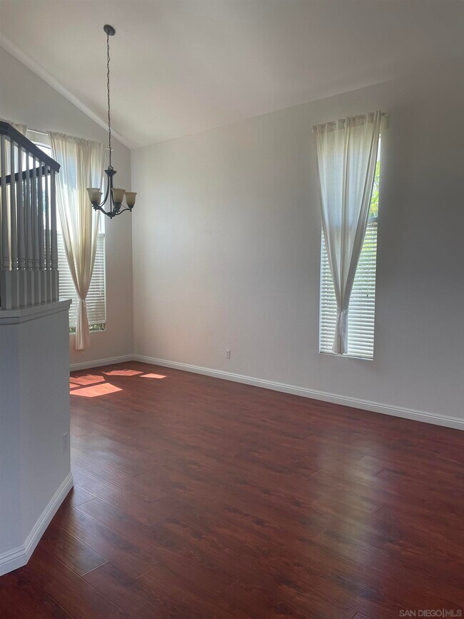 Foto del edificio - 7651 Park Village Rd