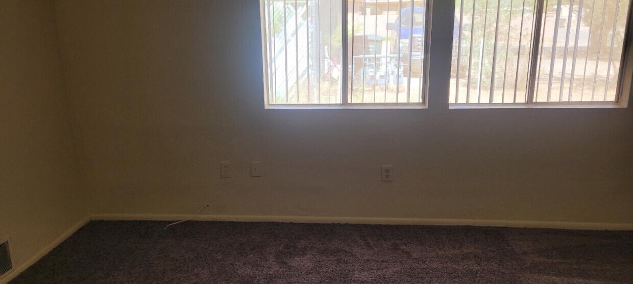 Foto principal - 5802 E 24th St