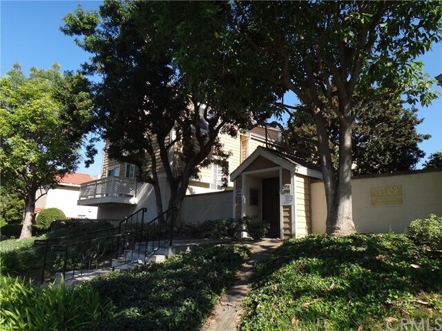 Foto principal - 21920 Belshire Ave