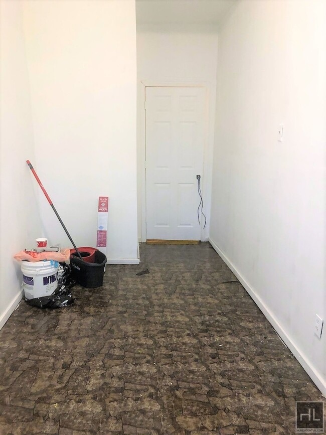 Foto del edificio - HALSEY STREET