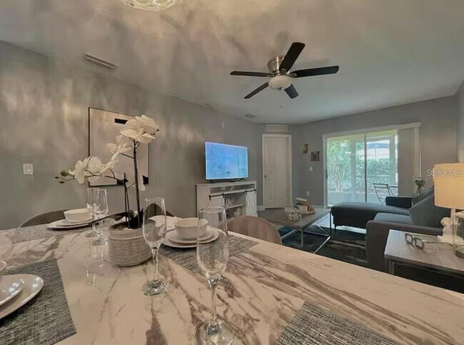 Foto del edificio - 2798 Club Cortile Cir