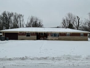 Building Photo - 7134 E 18th St