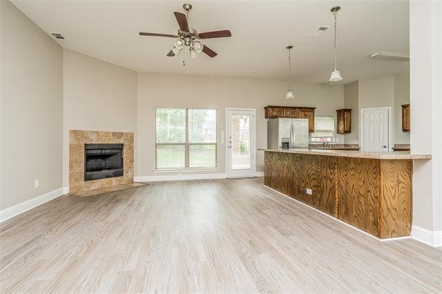 Building Photo - 431 Parker Dr