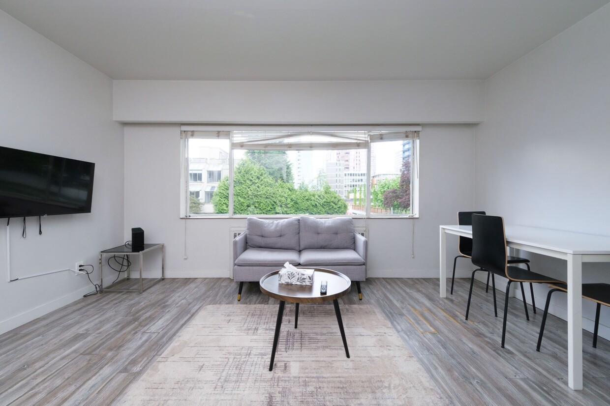 Primary Photo - 1540 Haro St