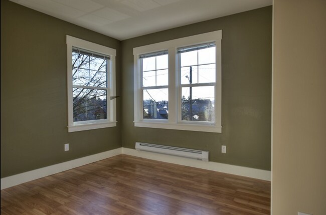 Foto del edificio - 2406 E Pine St