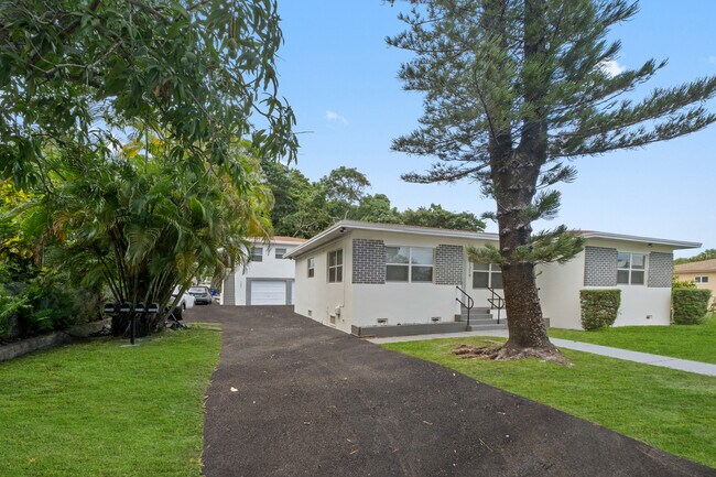 Foto del edificio - 1219 NW 33rd St