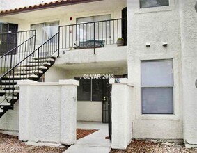 Building Photo - 3926 Bushnell Dr