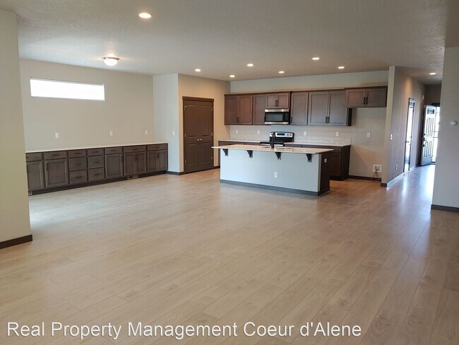 Foto del edificio - 3 br, 2 bath House - 246 N Olivewood Ln.
