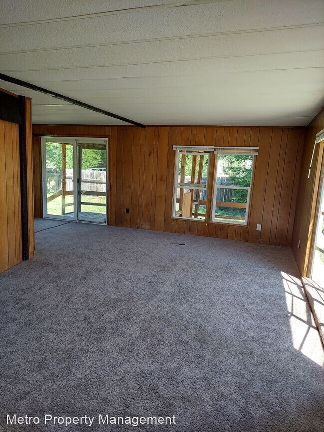 Building Photo - 3 br, 2 bath House - 1524 Lance Lane
