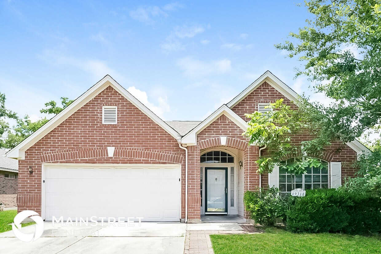 Foto principal - 19318 Pinewood Bluff Ln