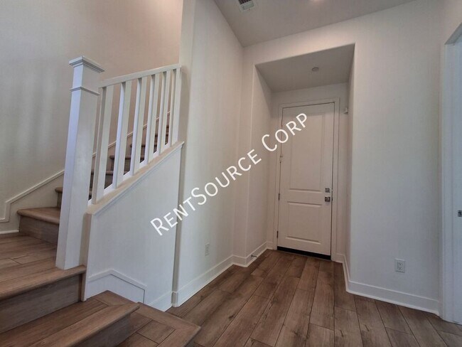 Foto del edificio - 26943 Pathfinder Ln