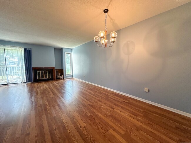 Foto del edificio - 52 Currier Way